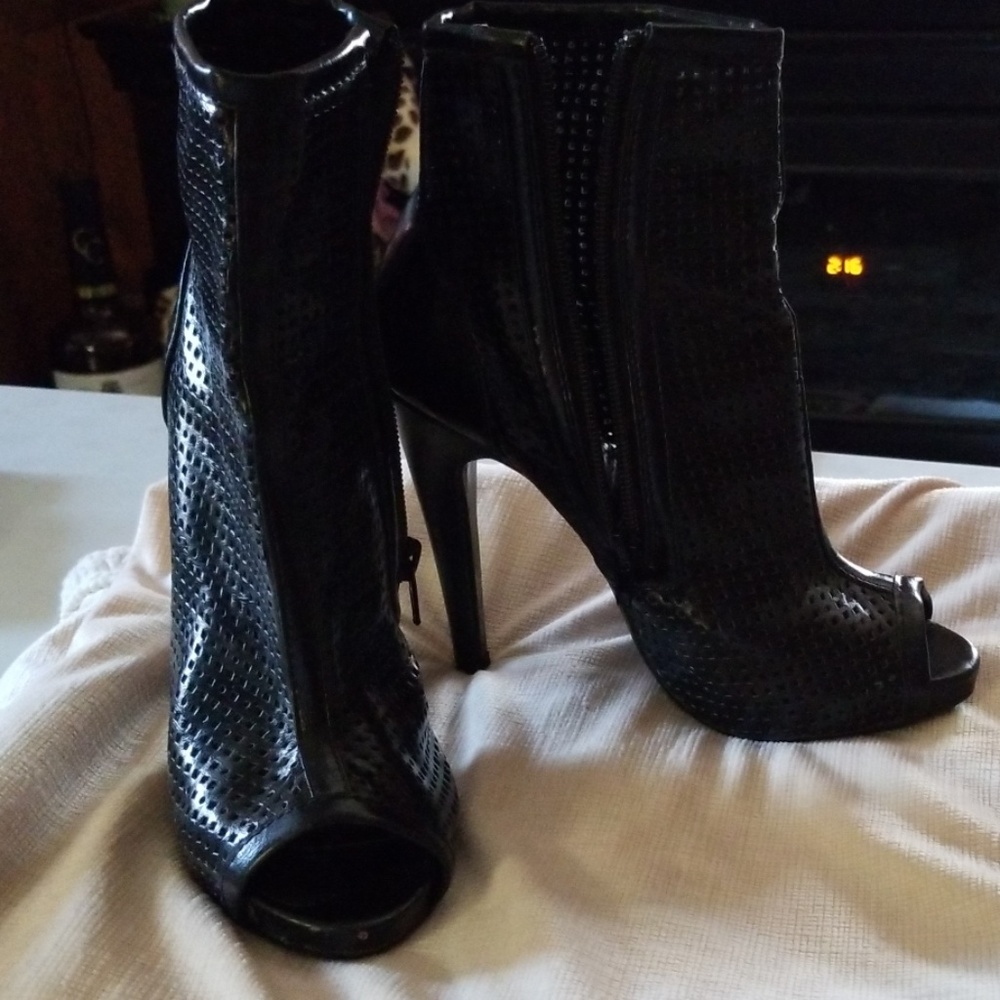 Women's Booties